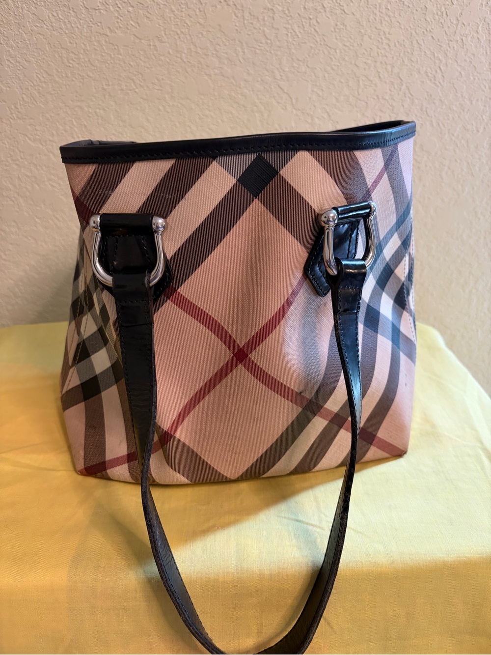 Vintage Burberry Check Tote Bag in Beige and Black - Designer Style
